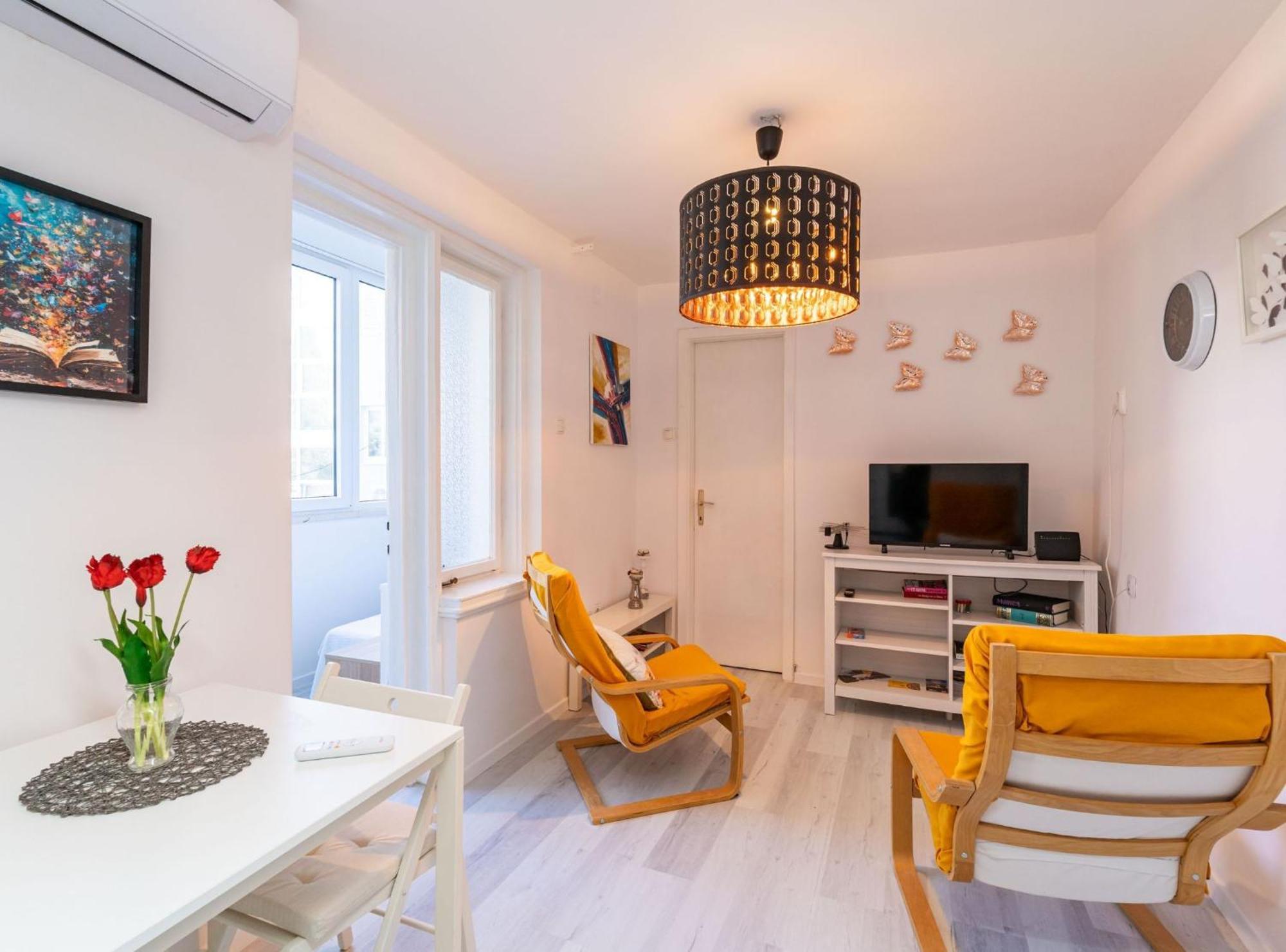 Apartment Butterfly Дубровник Екстериор снимка