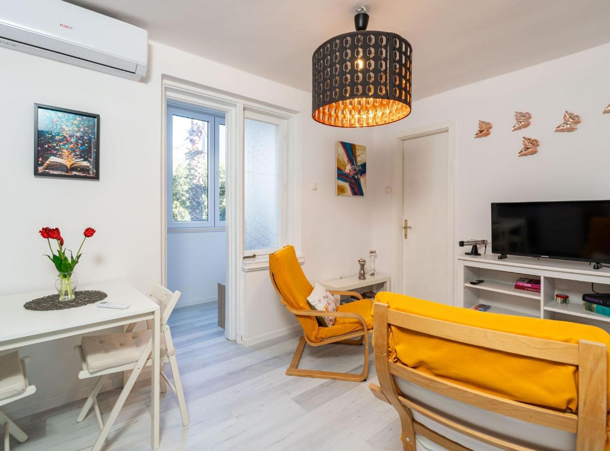 Apartment Butterfly Дубровник Екстериор снимка